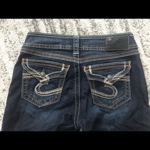 28x30 Silver Jeans with Detailed Stitching